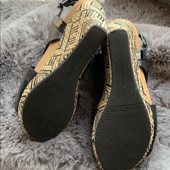 Size six black Denver Hayes wedges - Picture 2 of 3